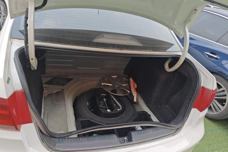 Used Volkswagen Santana 2013 1.4L Manual Fashion Edition