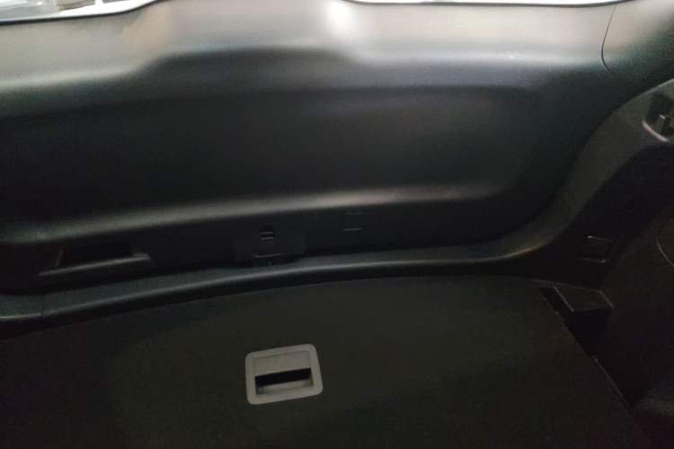 Used Hongqi HS3 2023 1.5T Two-Wheel Drive Shanwei Edition
