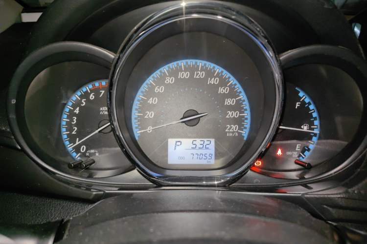 Used Toyota YARiS L 2016 Revised 1.5E CVT Charming Edition