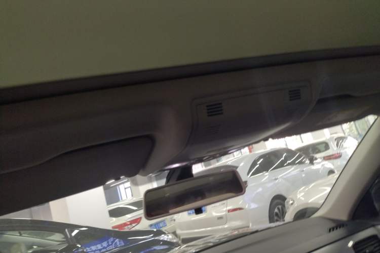 Used Volkswagen Tayron 2019 330TSI Two-Wheel Drive Luxury Model China VI Standard