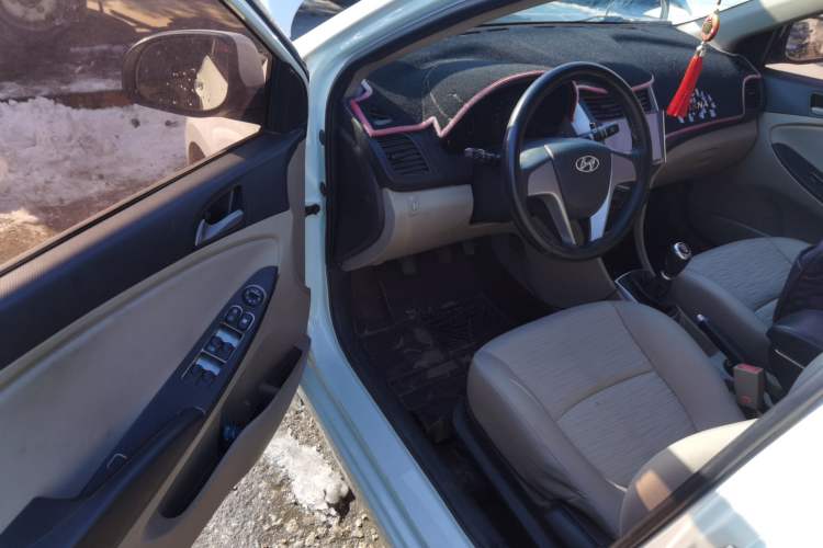 Used Hyundai Verna 2016 1.4L Manual Smart GLS Trim