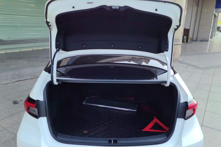 Used Toyota Allion 2021 2.0L Deluxe Edition
