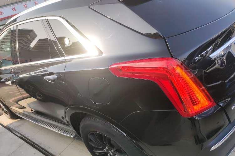 Used Cadillac XT5 2018 28E Four-Wheel Drive Tech Version
