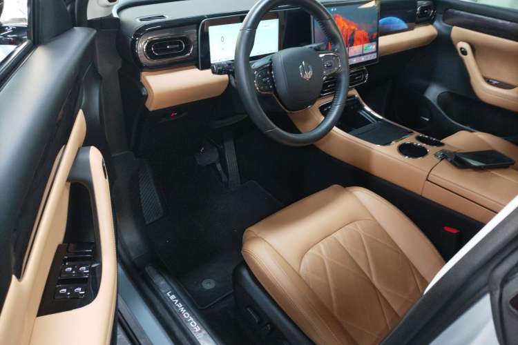 Used Leapmotor C11 2024 Range-Extended 300 Luxury Edition
