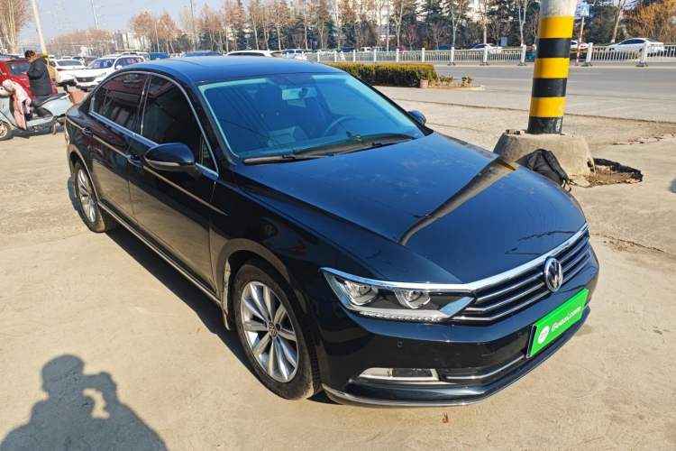 Used Volkswagen Magotan 2018 330TSI DSG Advanced Model
