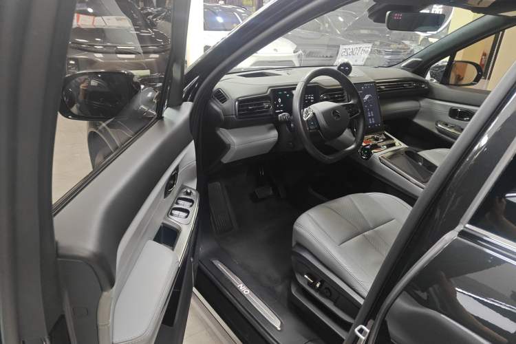 Used Nio ES8 2020 415 KM Signature Edition 7-Seater Version
