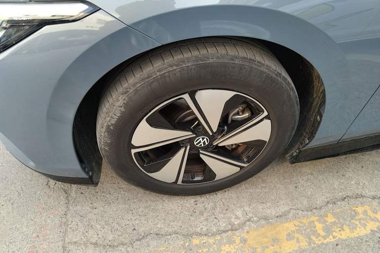 Used Volkswagen ID.7 VIZZION 2024 AIR model