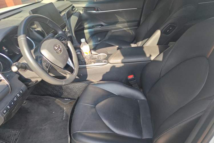 Used Toyota Camry 2023 2.0G Luxury Edition
