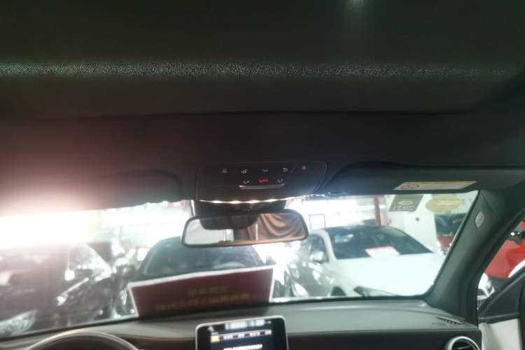 Used Mercedes-Benz GLC 2019 Facelift GLC 260 L 4MATIC Luxury Model
