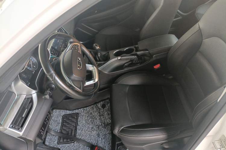 Used Geely Auto Emgrand 2019 Leading Edition 1.5L Manual Luxury Model China VI Standard
