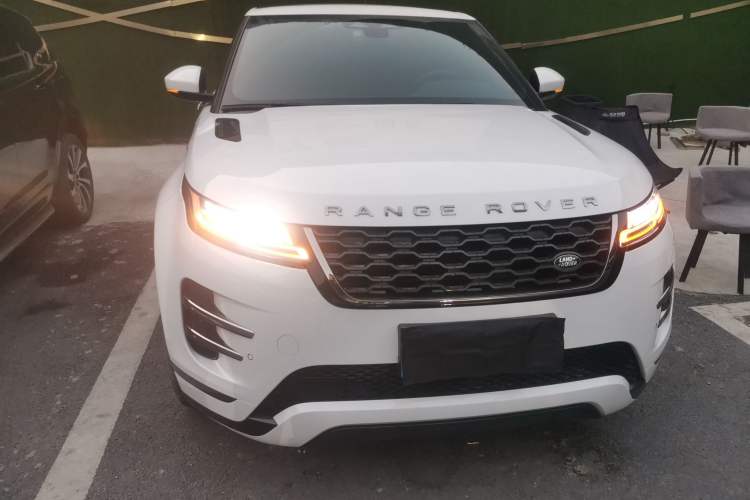 Used Land Rover Range Rover Evoque 2021 Range Rover Velar 249 PS R-Dynamic S Performance Edition
