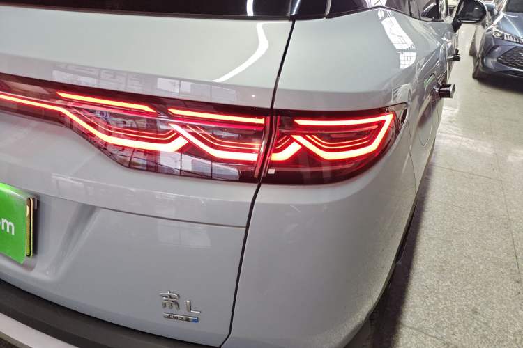 Used BYD Song L DM-i 2025 Intelligent Driving Version 160 km Beyond-Range Type