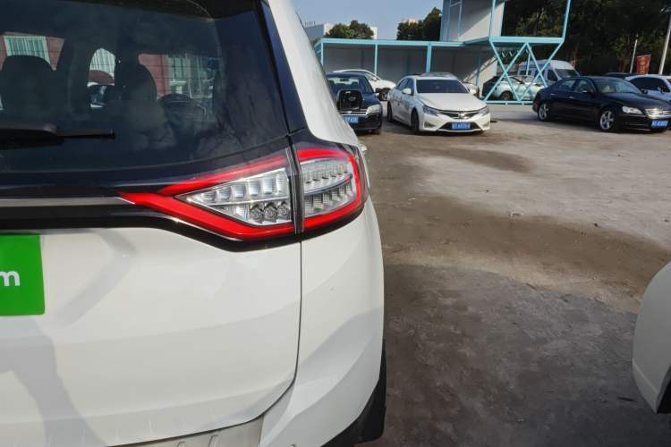 Used Ford Edge 2018 EcoBoost 245 Two-Wheel-Drive Titanium 5-Seater China V Standard
