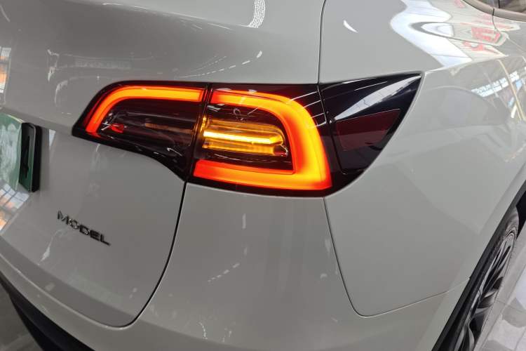 Used Tesla Model Y 2024 Rear-Wheel-Drive Version
