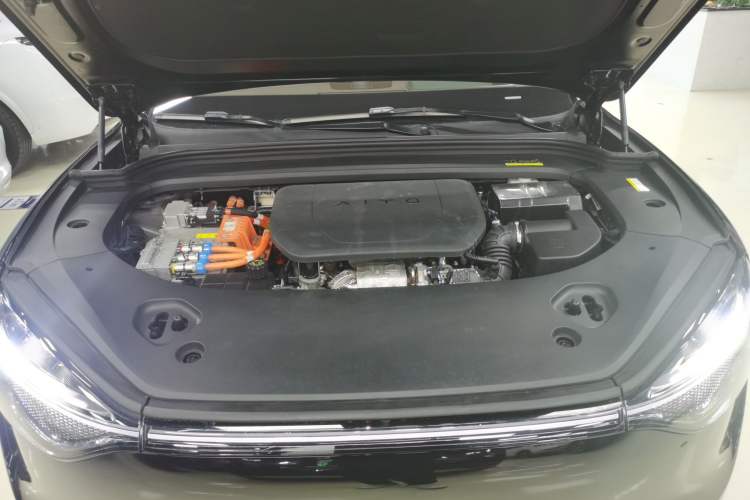 Used Hima AITO M9 2024 Range-Extended Ultra Version 42 kWh 6-Seater Model
