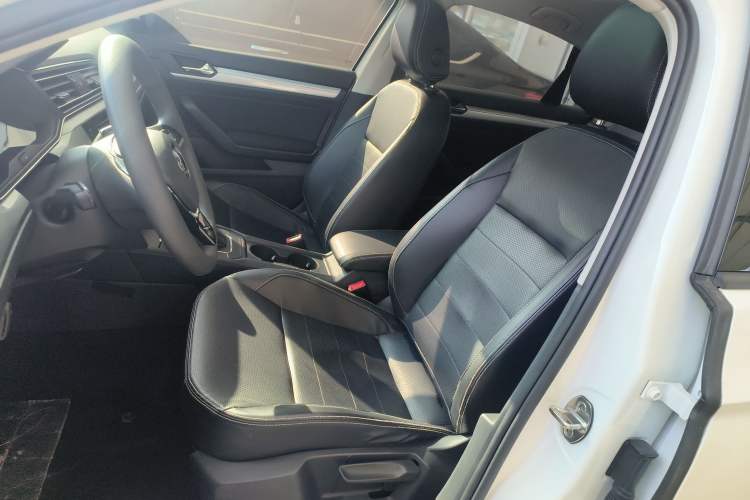 Used Volkswagen Lamando 2021 230TSI DSG Fashion Edition
