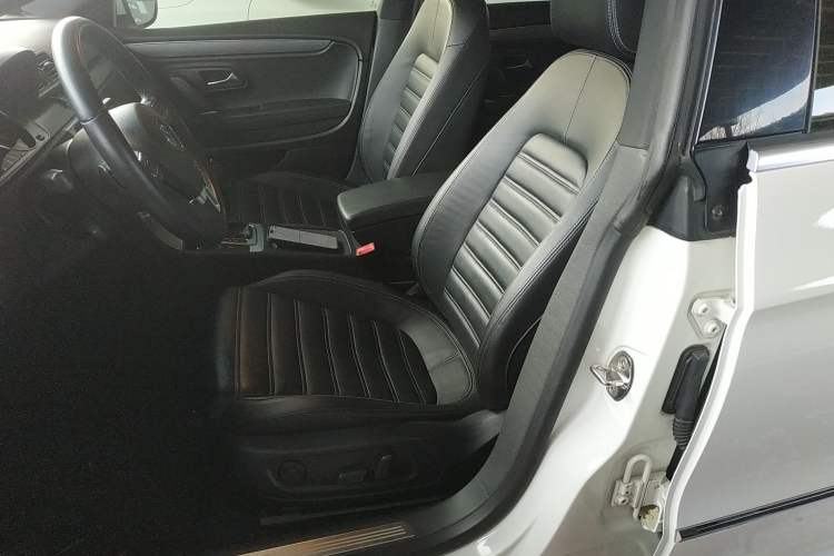 Used Volkswagen FAW-Volkswagen CC 2013 1.8TSI Prestige Model