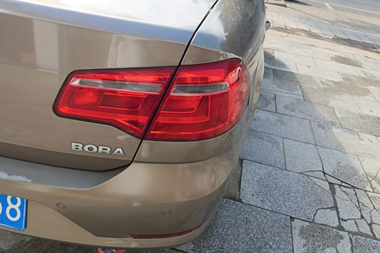 Used Volkswagen Bora 2014 1.6L Automatic Fashion Model
