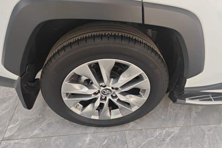 Used Toyota Wildlander 2022 2.0L CVT Two-Wheel Drive Luxury PLUS Edition
