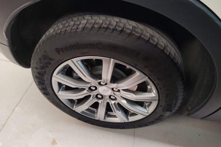 Used Cadillac XT4 2020 28T Two-Wheel-Drive Leading Version
