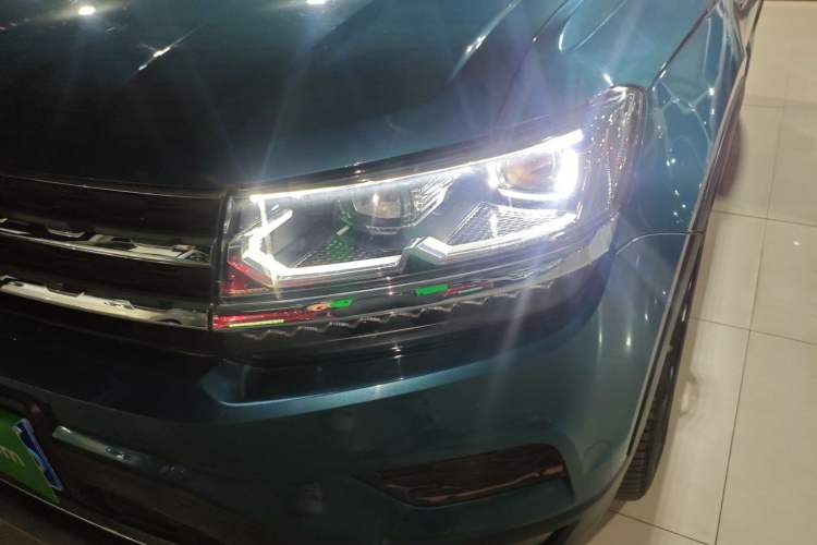 Used Volkswagen Tharu 2019 330TSI Four-Wheel Drive Luxury Edition China VI Standard
