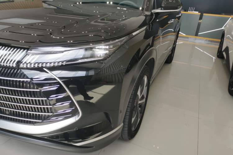 Used BYD Frigate 07 2023 DM-i 205KM Flagship Model
