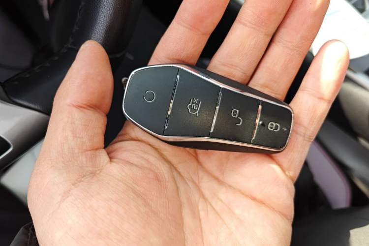 Used BYD Dolphin 2021 405 km Fashion Edition
