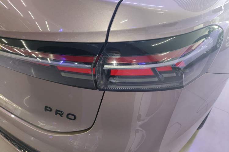 Used Volkswagen Passat 2025 Pro 380TSI Starry Dragon Luxury Edition
