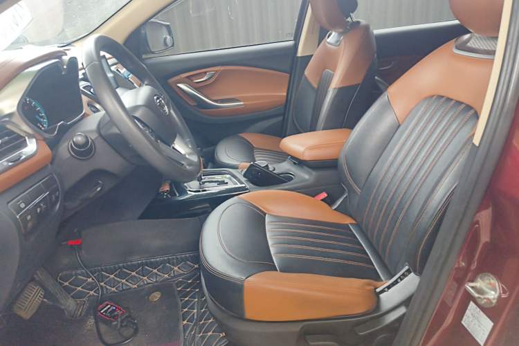 Used Soueast DX7 2017 1.5T Automatic Glory Edition
