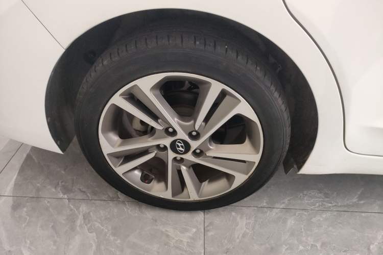 Used Hyundai Elantra 2016 1.6L Automatic ZhiXuan – Elite Version
