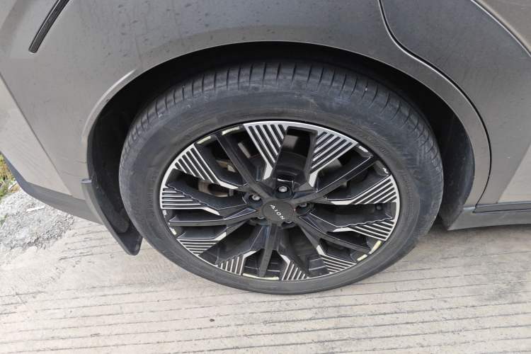 Used AION Y 2022 70 Intelligent Edition Lithium Iron Phosphate
