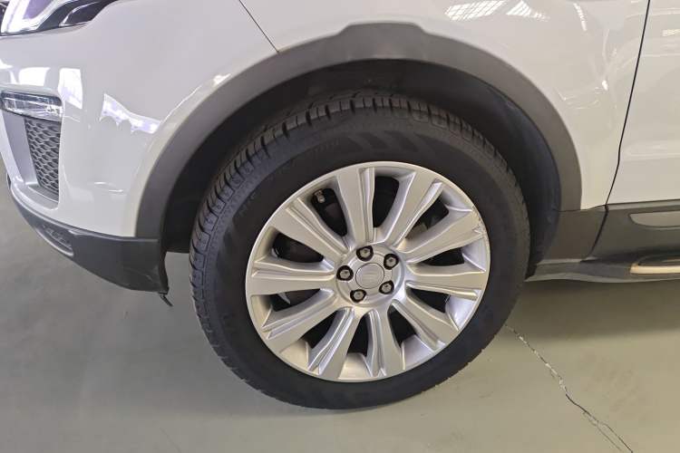 Used Land Rover Range Rover Evoque 2016 2.0T SE Smart Glow Edition
