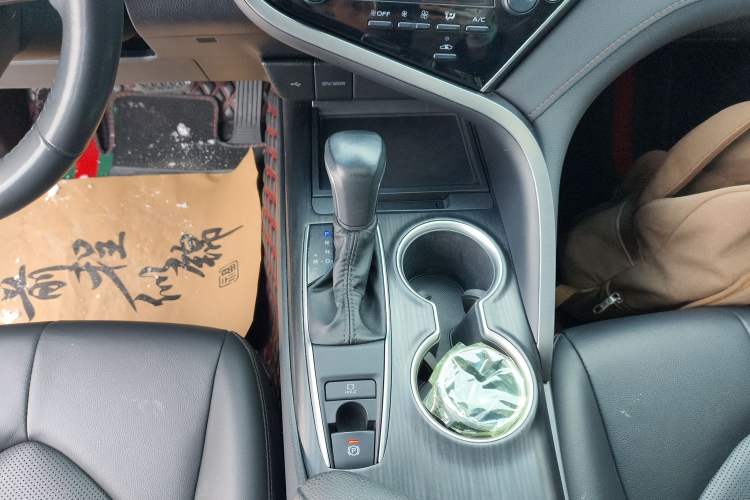 Used Toyota Camry 2023 2.0G Luxury Edition