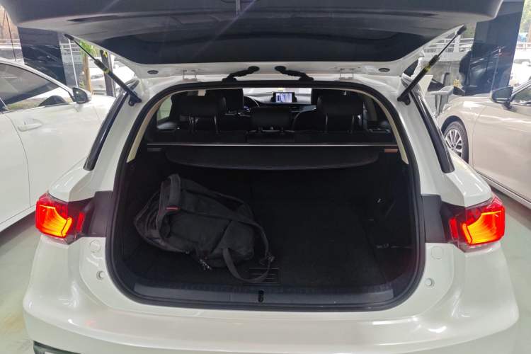 Used Lexus CT 2017 CT200h Comfort Edition Monochrome China V Standard
