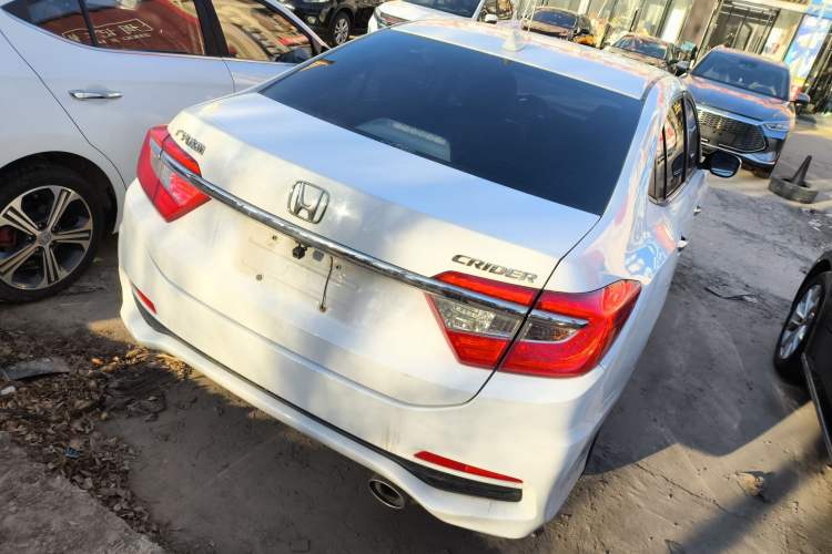 Used Honda Crider 2015 1.8L automatic comfort version

