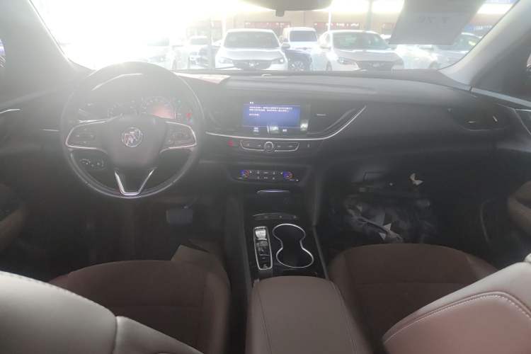 Used Buick Regal 2020 552T Luxury Version
