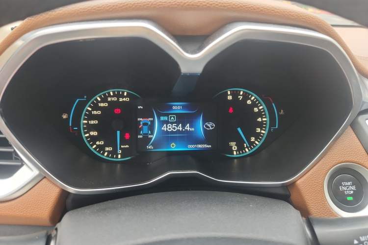 Used Soueast DX7 2015 1.5T Manual Luxury Model
