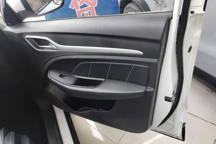 Used MG ZS 2017 1.5L Manual Luxury Edition
