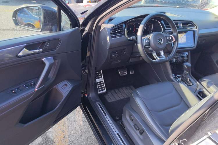 Used Volkswagen Tiguan L 2021 330TSI Automatic Two-Wheel Drive R-Line Enhanced Edition