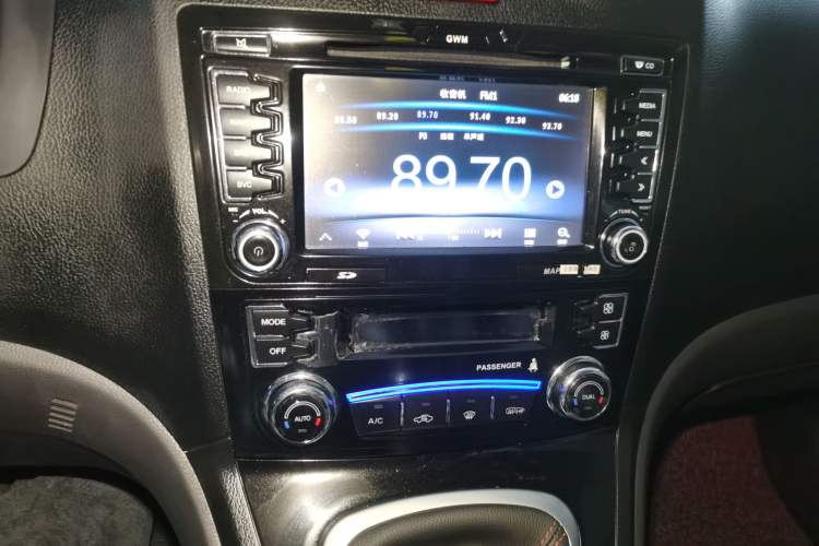 Used Haval H6 2016 Upgraded Model 1.5T Manual Two-Wheel Drive Elite Version
