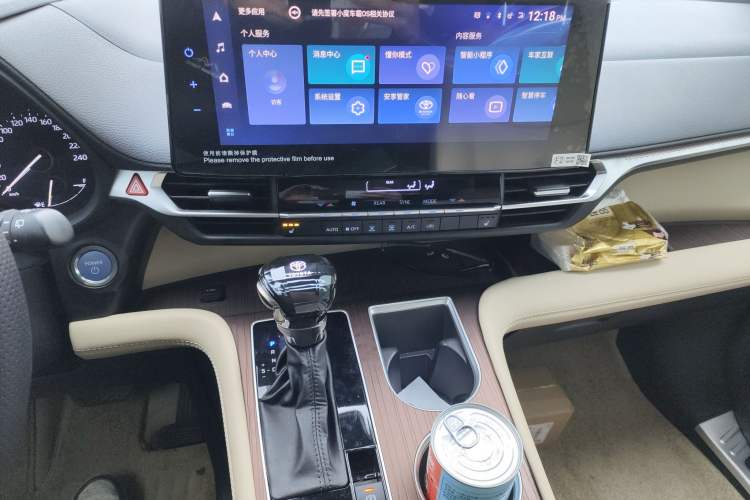 Used Toyota Granvia 2022 2.5L Hybrid Prestige Edition