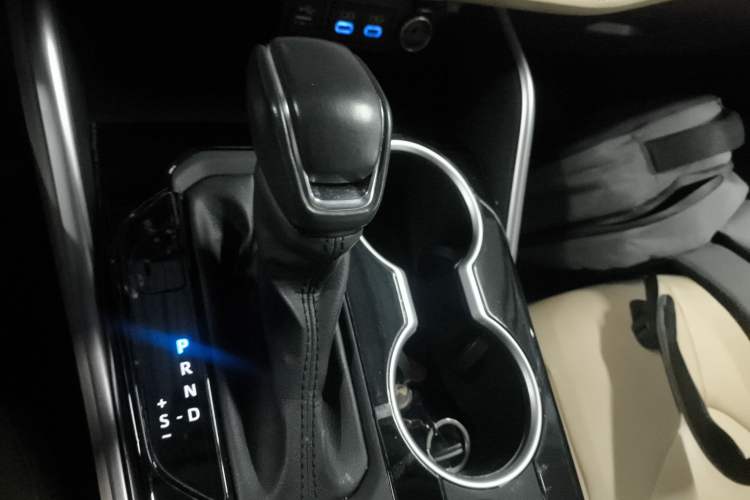 Used Toyota Highlander 2022 Dual-Engine 2.5L Two-Wheel Drive Prestige Edition 7-Seater
