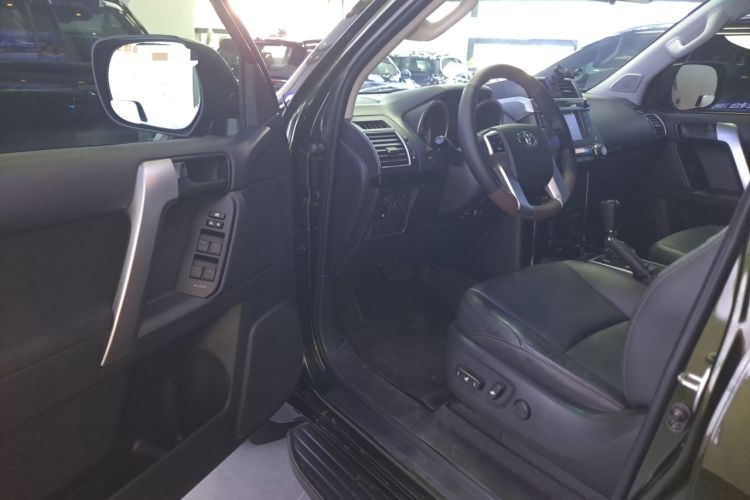 Used Toyota Prado 2016 2.7L Automatic Standard Edition
