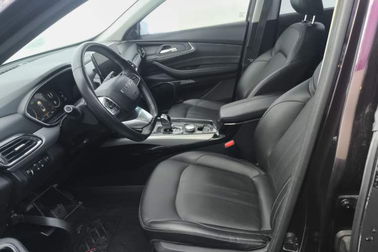 Used  Lingyun 2019 1.6T Two-Wheel Drive Diamond Edition
