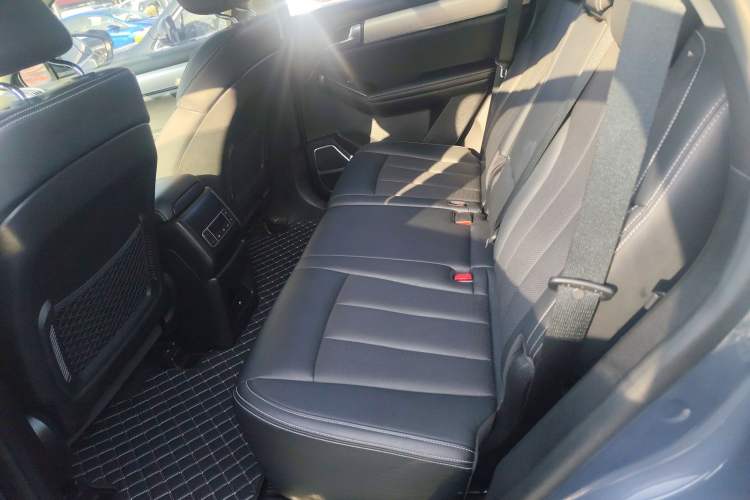 Used BYD Tang 2019 2.0T Automatic SmartConnect Luxury 7-Seater China VI Standard