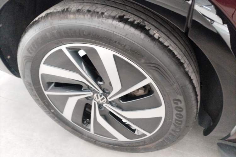 Used Volkswagen Viloran 2023 330TSI Luxury Edition
