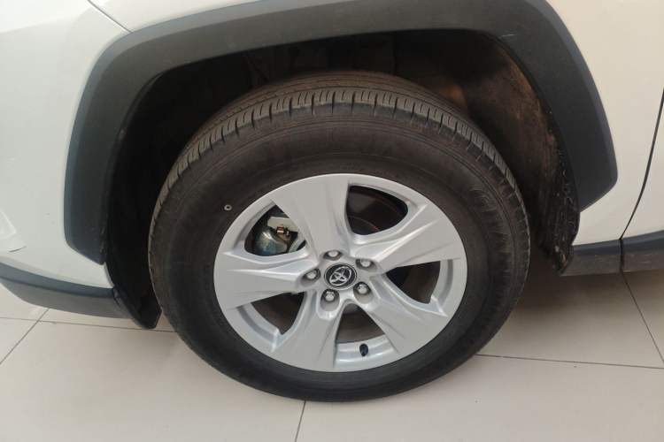 Used Toyota RAV4 2024 2.0L CVT Two-Wheel Drive Urban Edition
