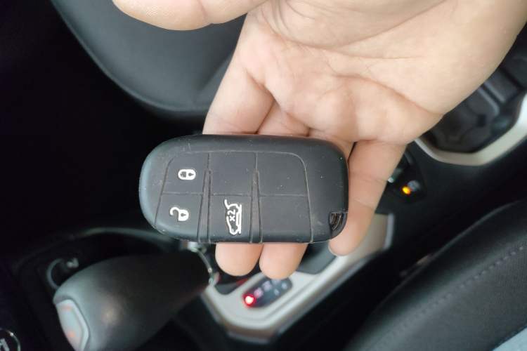 Used  Renegade 2018 Connected Large Screen Version 180T Automatic Jingneng Version
