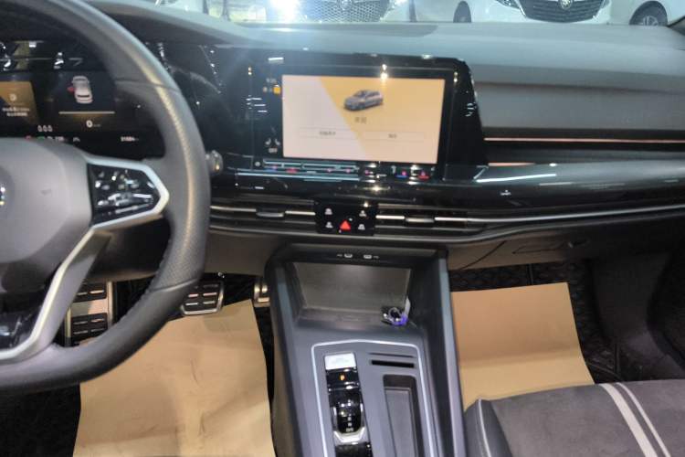 Used Volkswagen Golf 2023 280TSI DSG R-Line Lite
