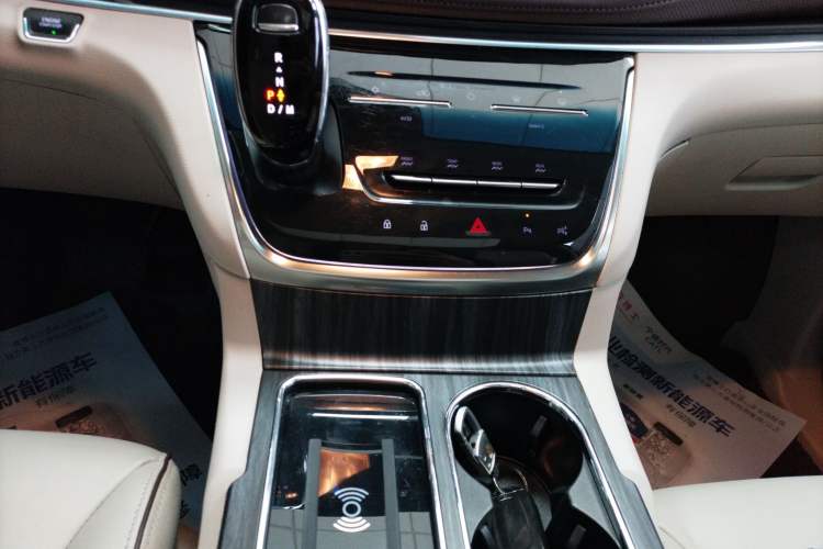 Used Buick GL8 2023 Land Executive Class 652T Luxury Model